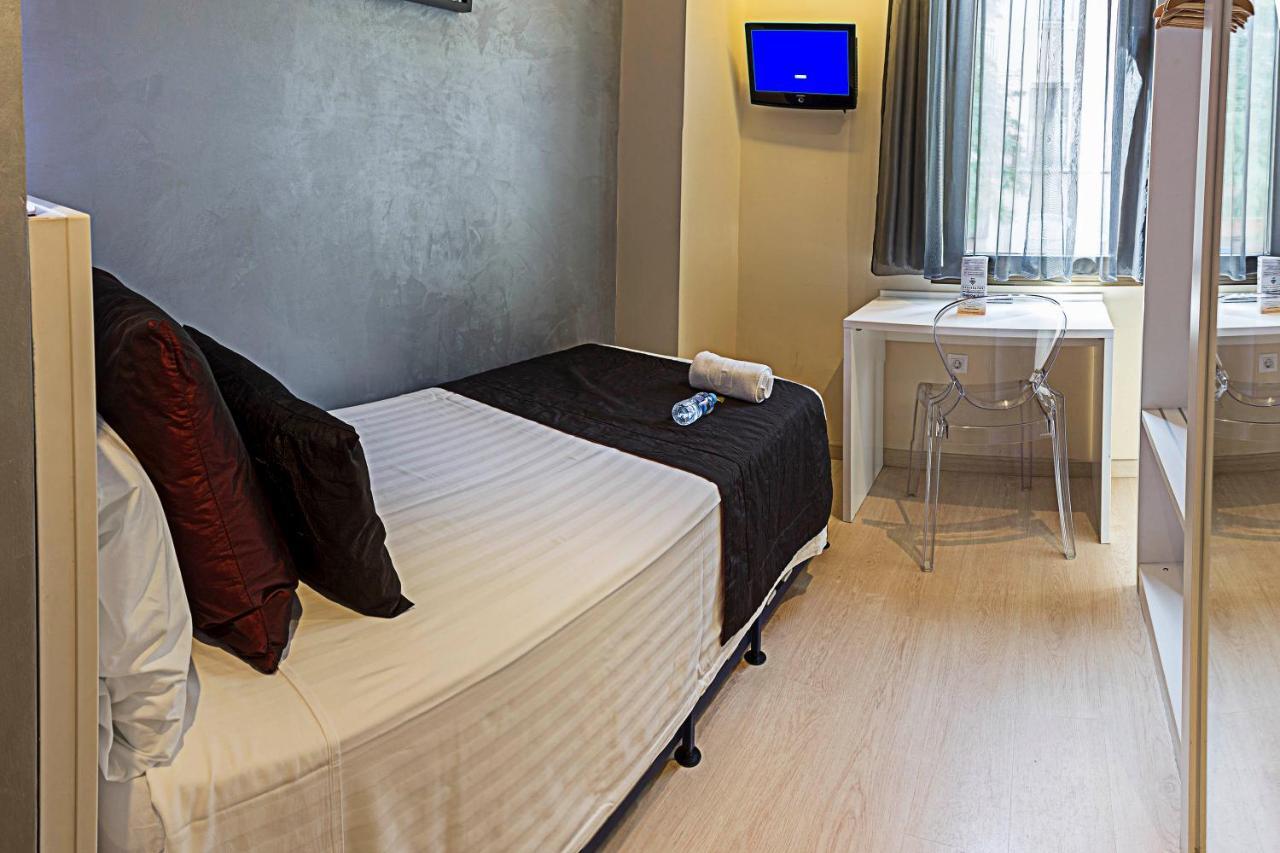 Hostemplo Sagrada Familia Guest house Barcelona