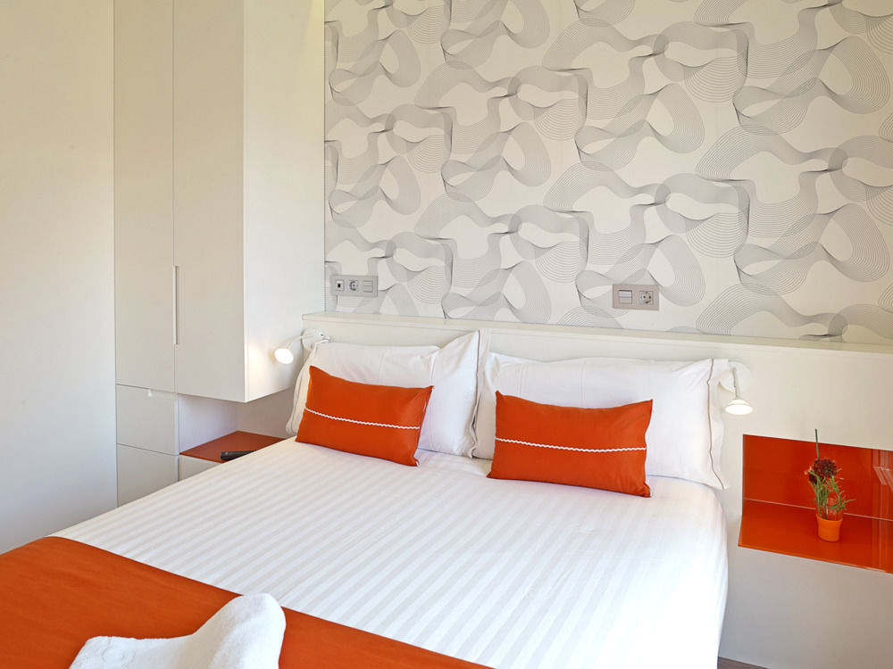 Hostemplo Sagrada Familia Guest house 3*