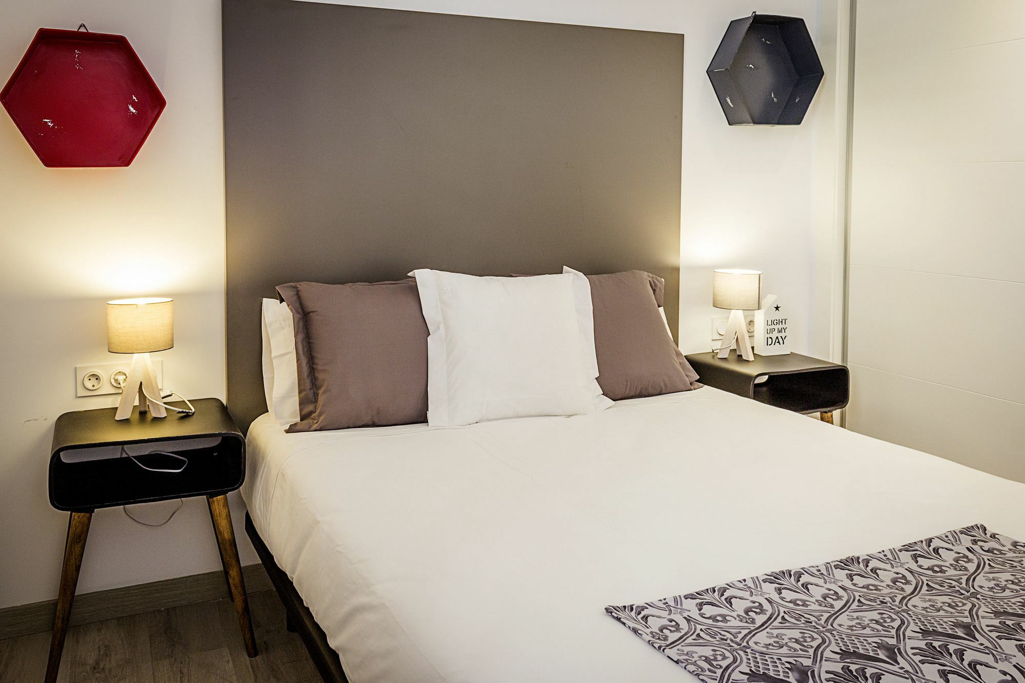 Hostemplo Sagrada Familia Guest house 3*