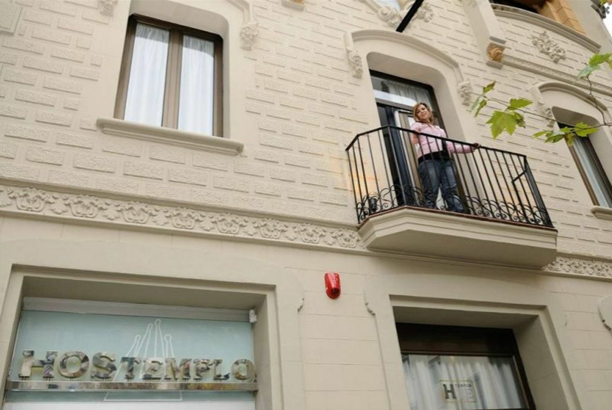 Hostemplo Sagrada Familia Guest house